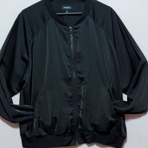 Torrid Black Satin Feel Full Zip Stylish Jacket Blouse SIZE 3. #596‎